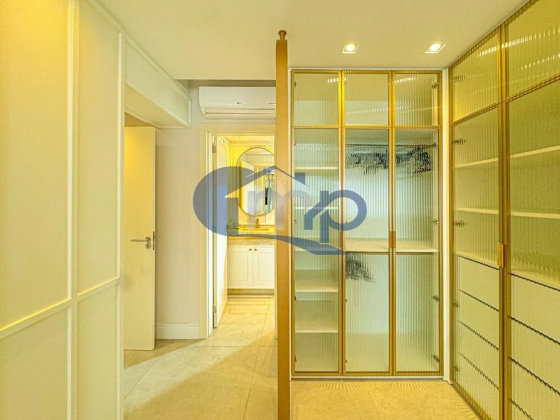 Imagem Apartamento á venda com 3 dormitórios no centro de Torres/RS