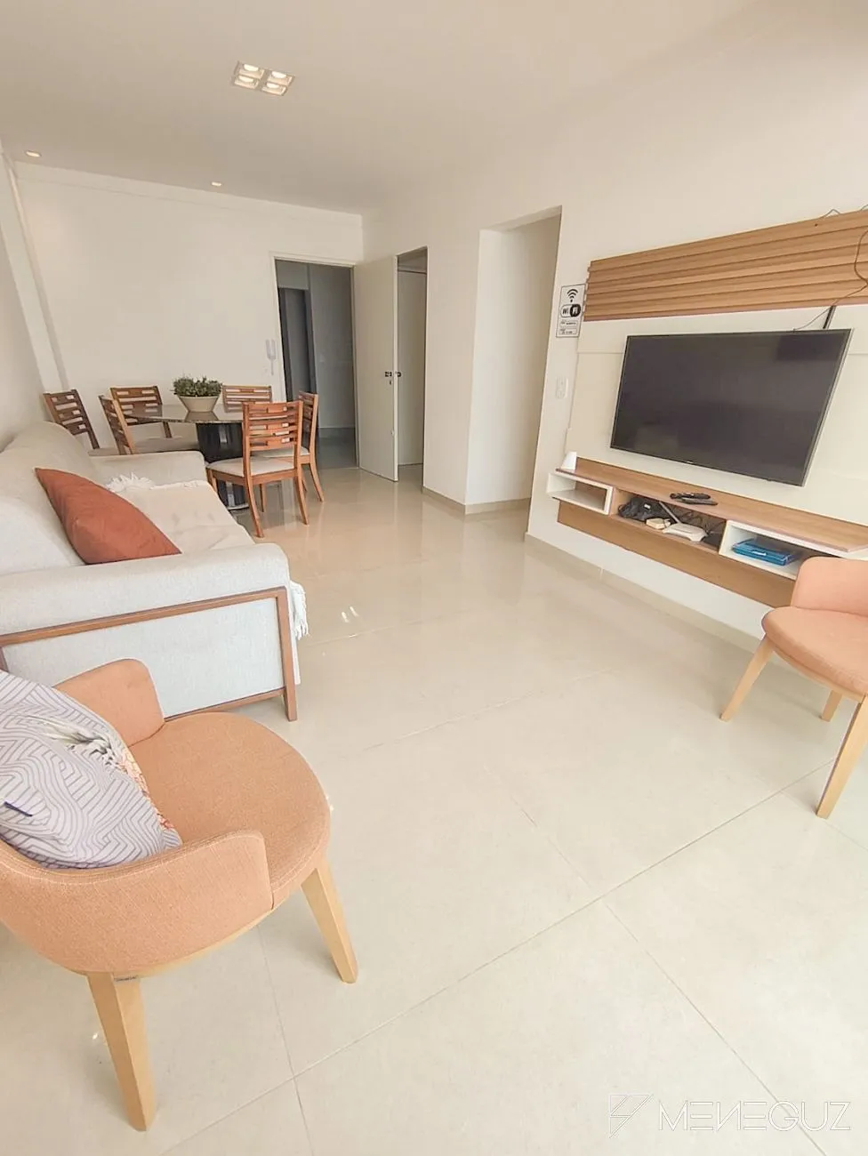Imagem Apartamento 2 quartos a venda de frente total para o mar na Praia do Morro em OPORTUNIDADE!!