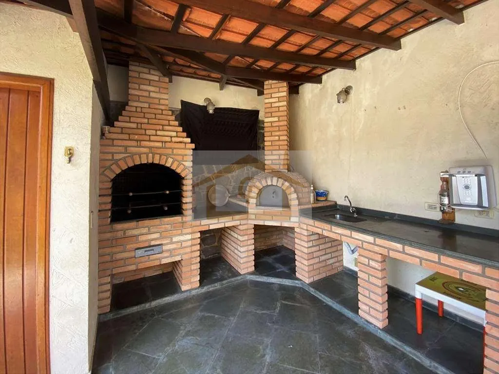 Imagem 3 dorms / 1 suíte. Ótima casa, lareira, piscina e gourmet!
