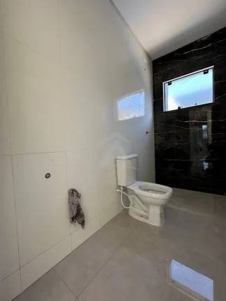 Imagem CASA COM PISCINA, 1 SUÍTE + 2 QUARTOS, BAL PRINCESA DO MAR