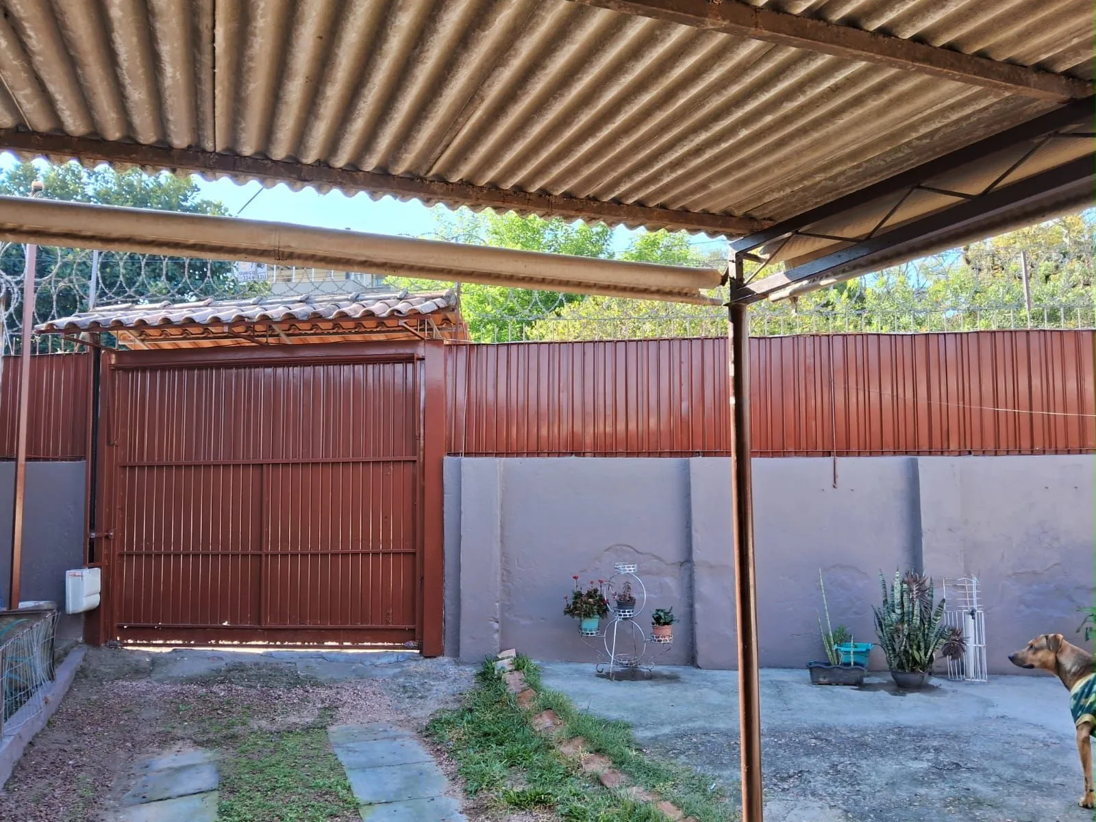 Imagem Casa para Venda - 132m², 3 dormitórios, sendo 1 suites, 3 vagas - Medianeira
