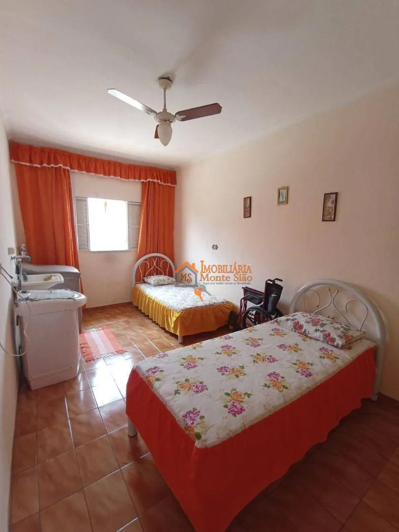 Imagem Sobrado com 3 dormitórios à venda, 250 m² por R$ 850.000,00 - Parque Continental - Guarulhos/SP