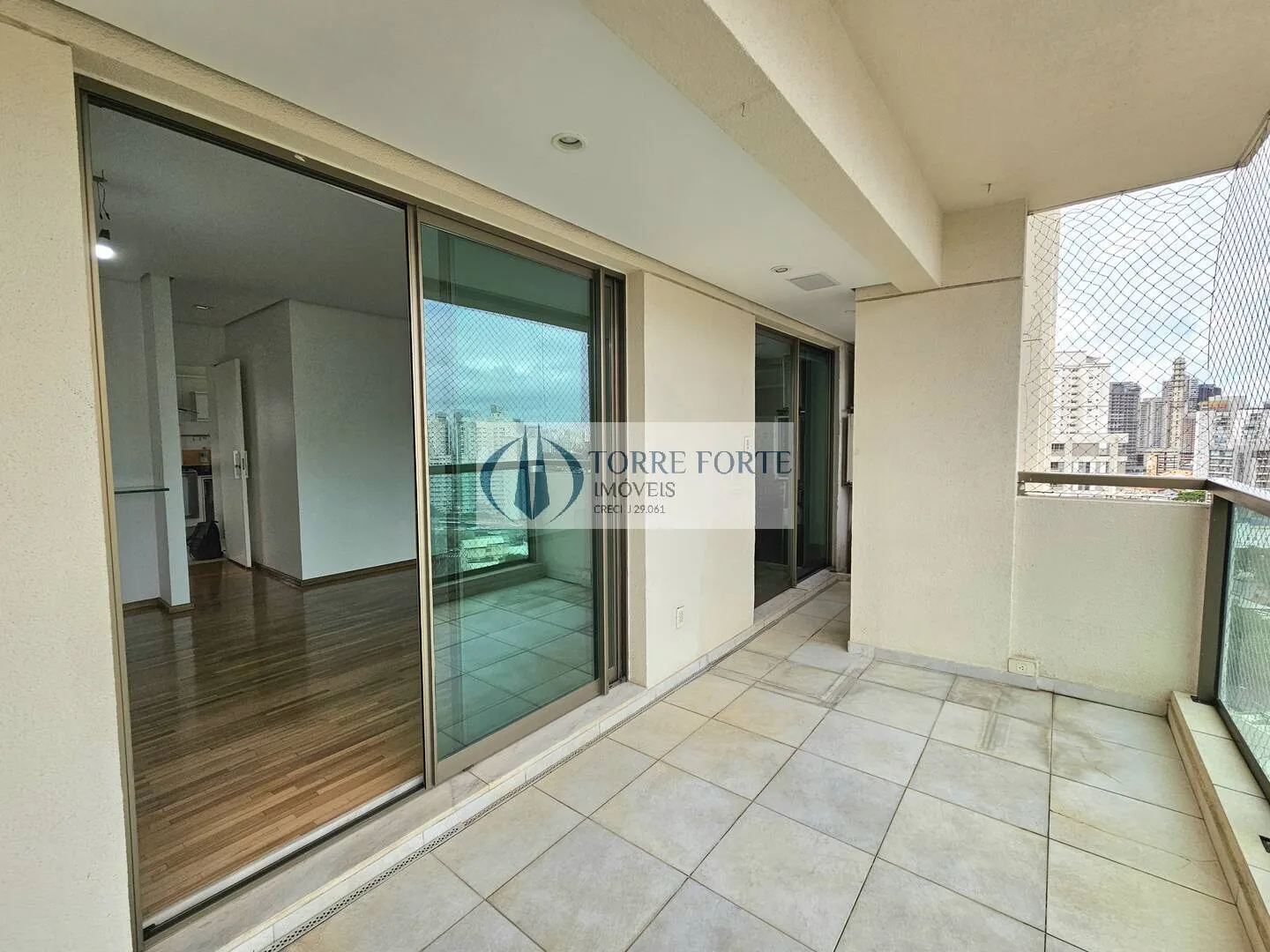 Imagem Excelente apartamento, 3 suítes 5 banheiros 3 vagas de garagem, no Brooklin