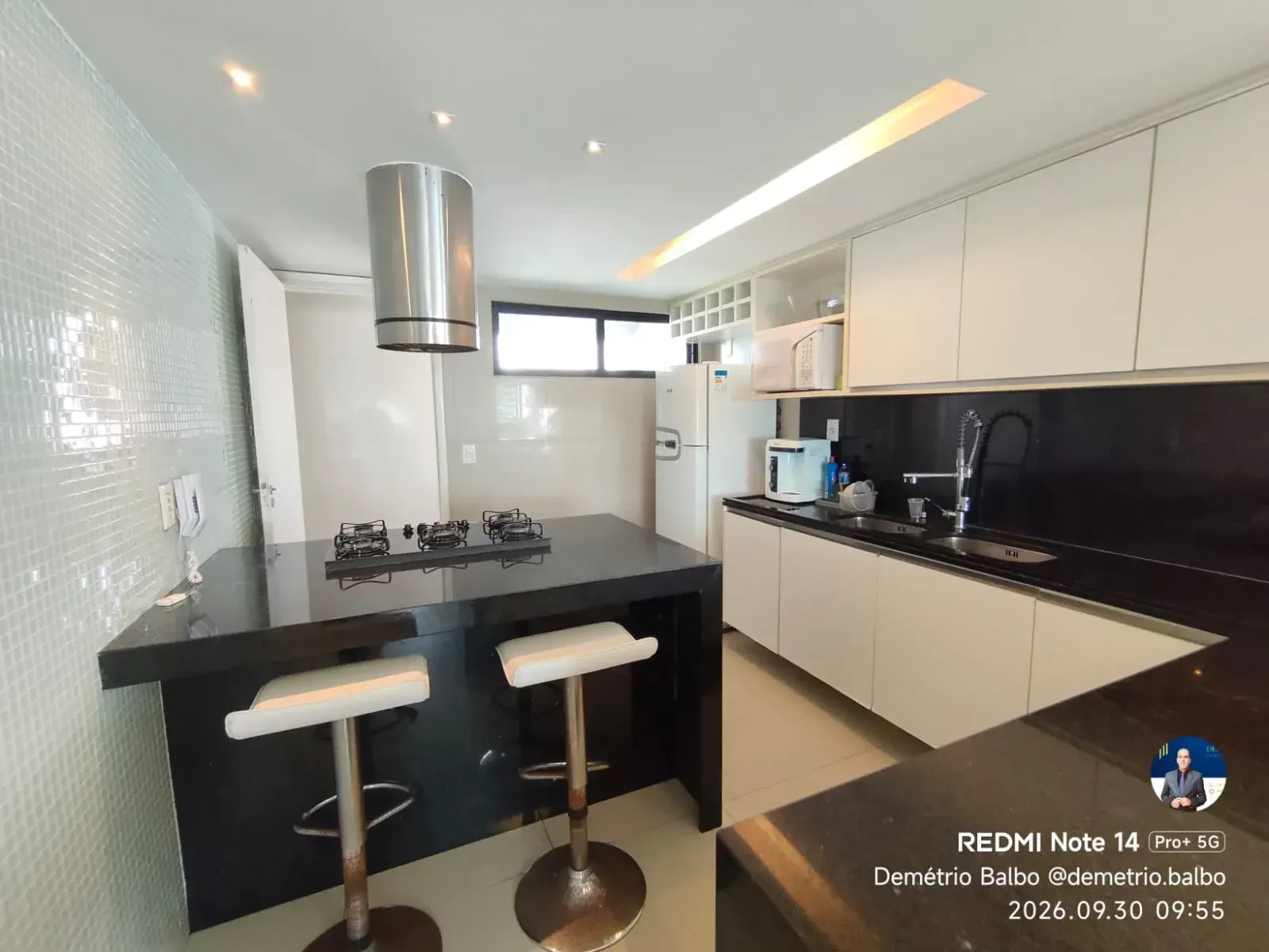 Imagem Apartamento com 2 Quartos para Alugar, 108 m² em Rosarinho - Recife