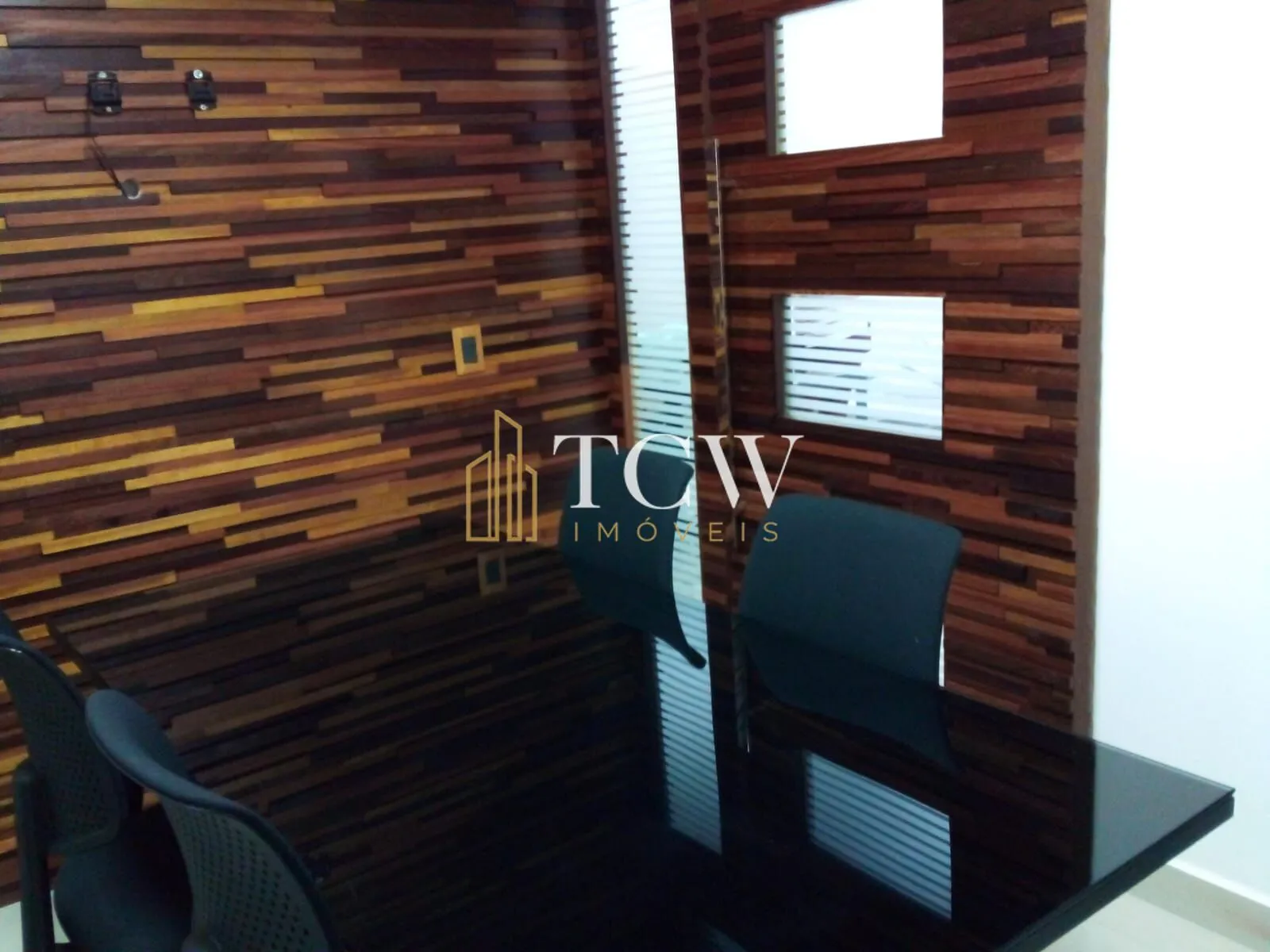 Imagem Sala Comercial para Locação na Liberdade | 43 m² | Mobiliada | 1 Vaga | São Paulo/SP
