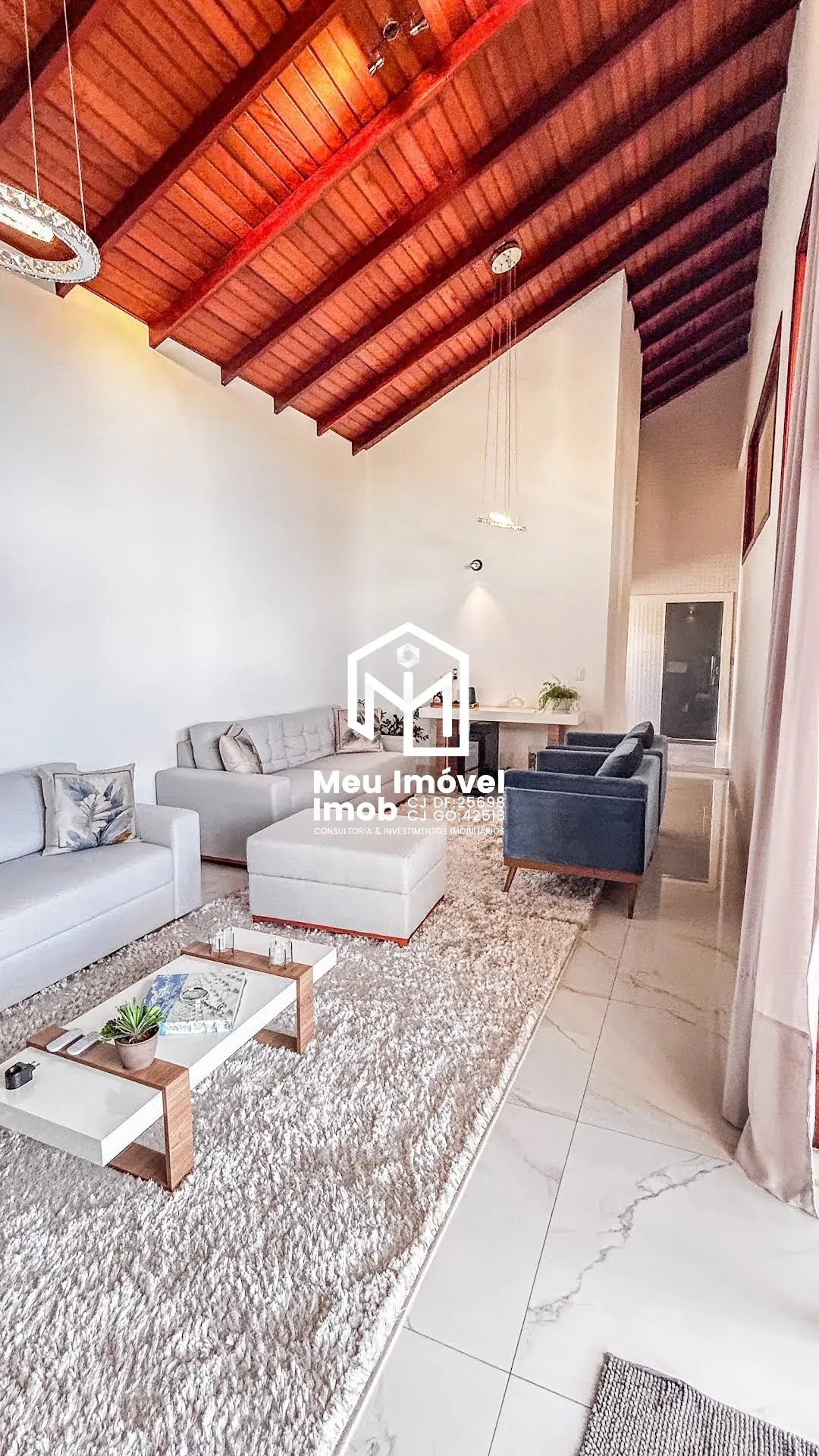 Imagem Casa 4 Quartos 4 Suítes 12 Vagas 540m² Piscina Churrasqueira