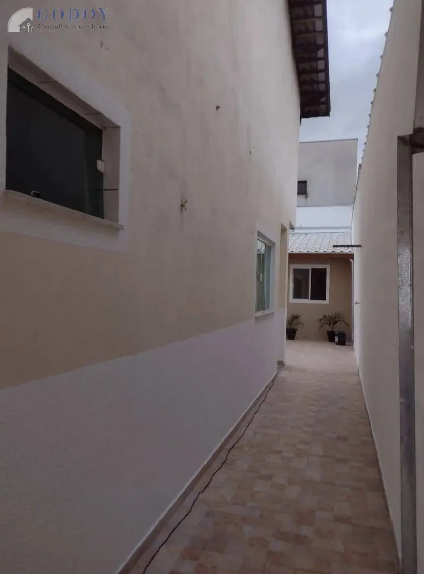 Imagem Casa Ampla com 3 Dormitórios e Excelente Área Externa