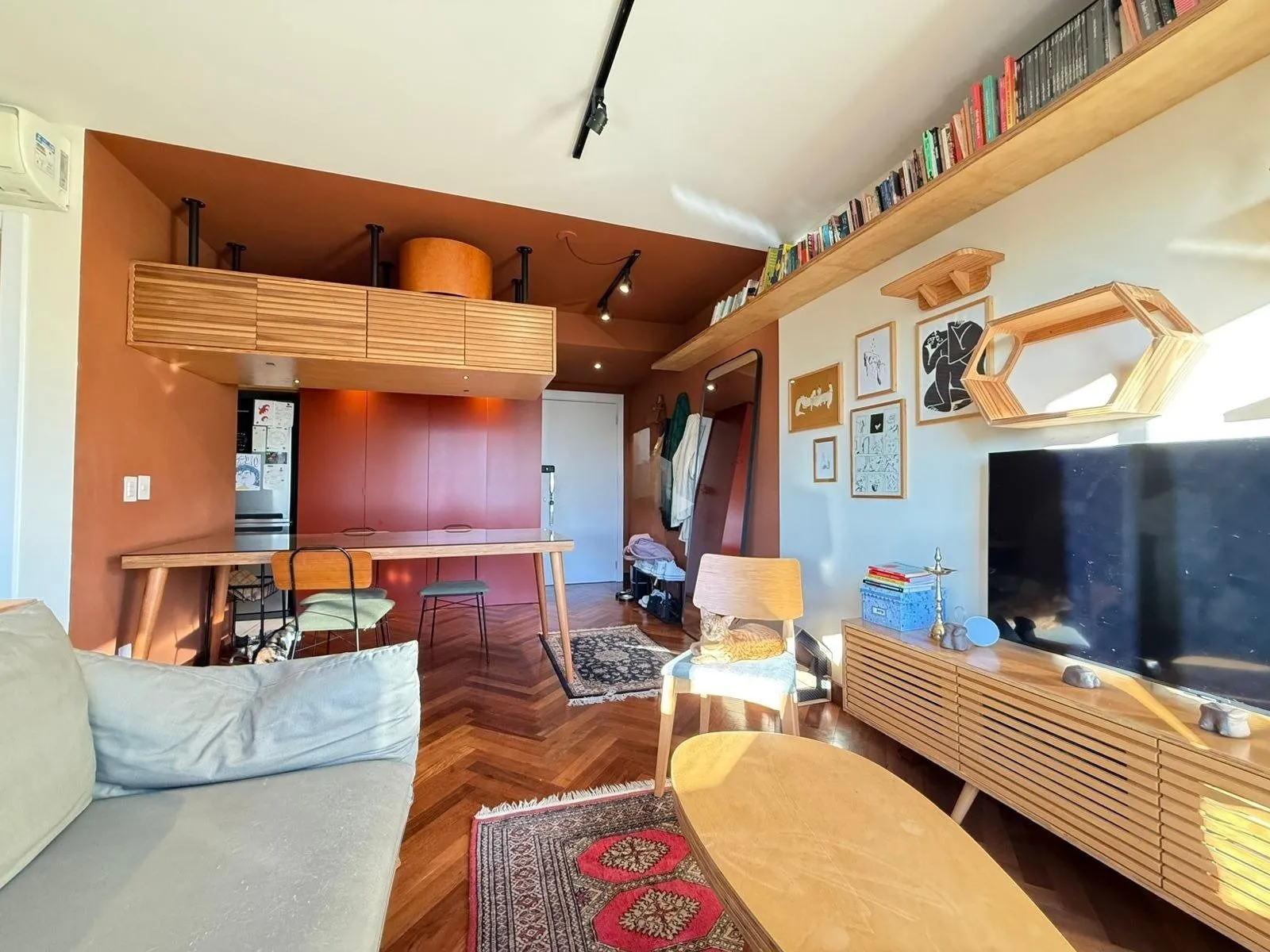 Imagem Apartamento com 2 dormitórios, suíte e churrasqueira.