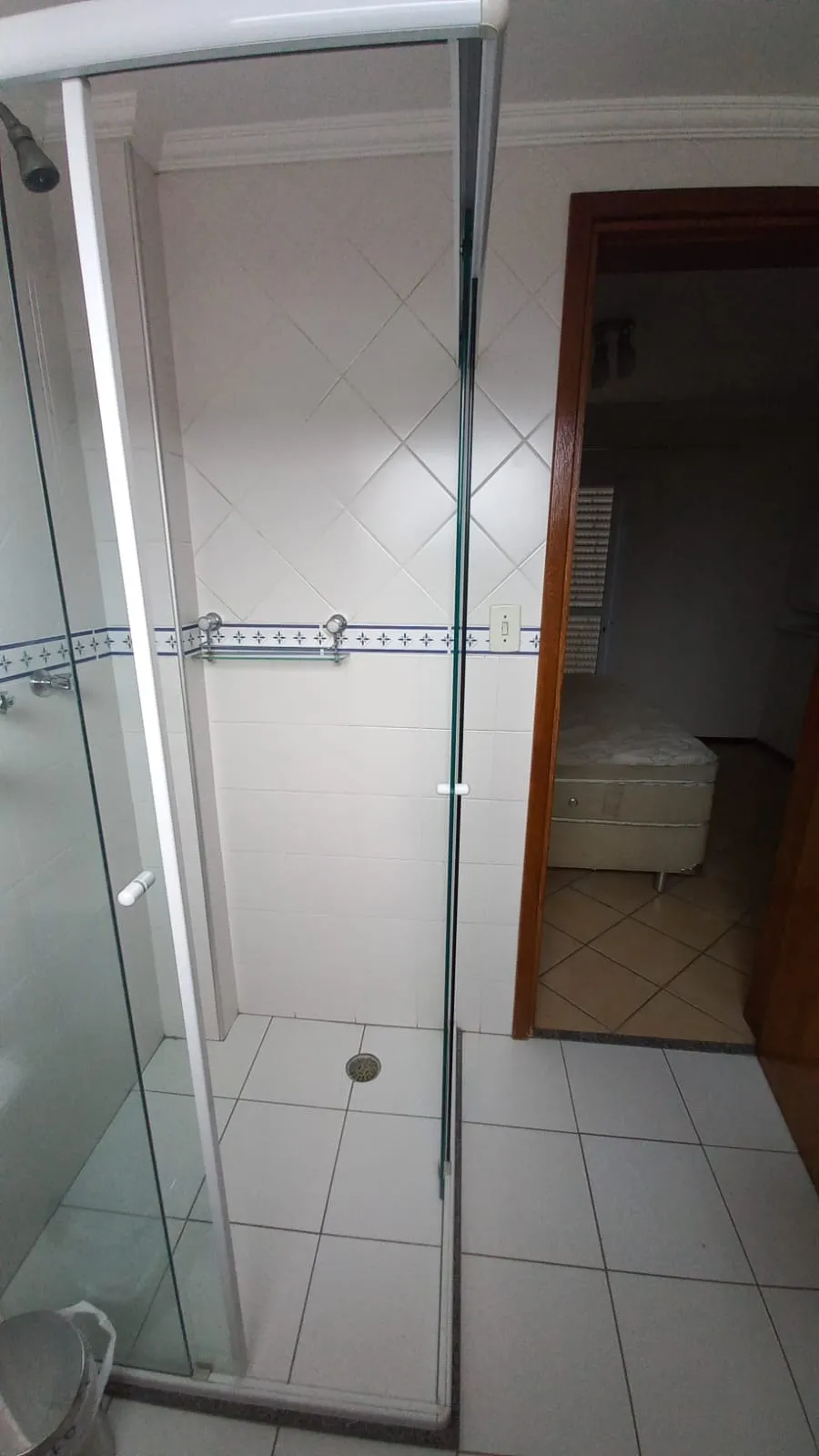Imagem Apartamento Mobiliado Edifício Claudia Vieira em frente ao Shopping Iguatemi Esplanada