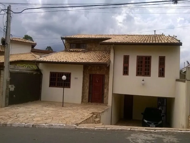 Foto do imóvel Casa de luxo em condomínio à venda em Campinas-SP, bairro Caminhos de San Conrado: 4 quartos, 2 suítes, 2 salas, 8 banheiros, 4 vagas, 351m².