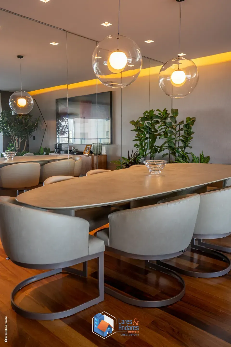 Imagem Apartamento para venda em Campo Belo com 3 quartos, sendo 3 suítes, 185m²