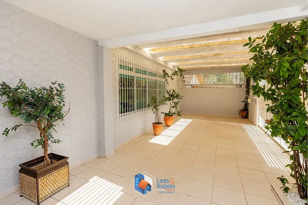 Imagem Casa à venda 4 Quartos 2 Suites 3 Vagas 167M² Vila Anhanguera São Paulo - SP