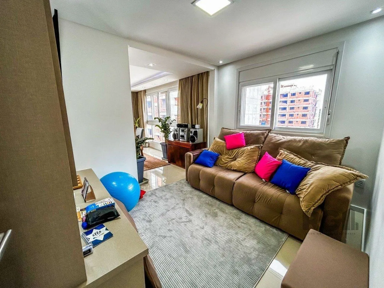 Imagem Apartamento de 03 dormitórios na Tristeza Zona Sul de Porto Alegre