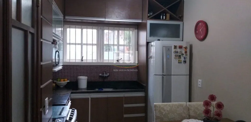 Imagem Casa para Venda - 214m², 2 dormitórios, 4 vagas - Parque Santa Fé