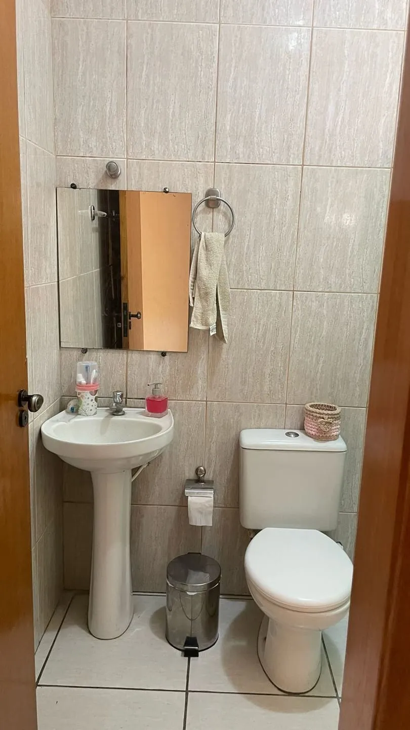 Imagem Charmosa Casa à Venda no Centro de Potim - SP,