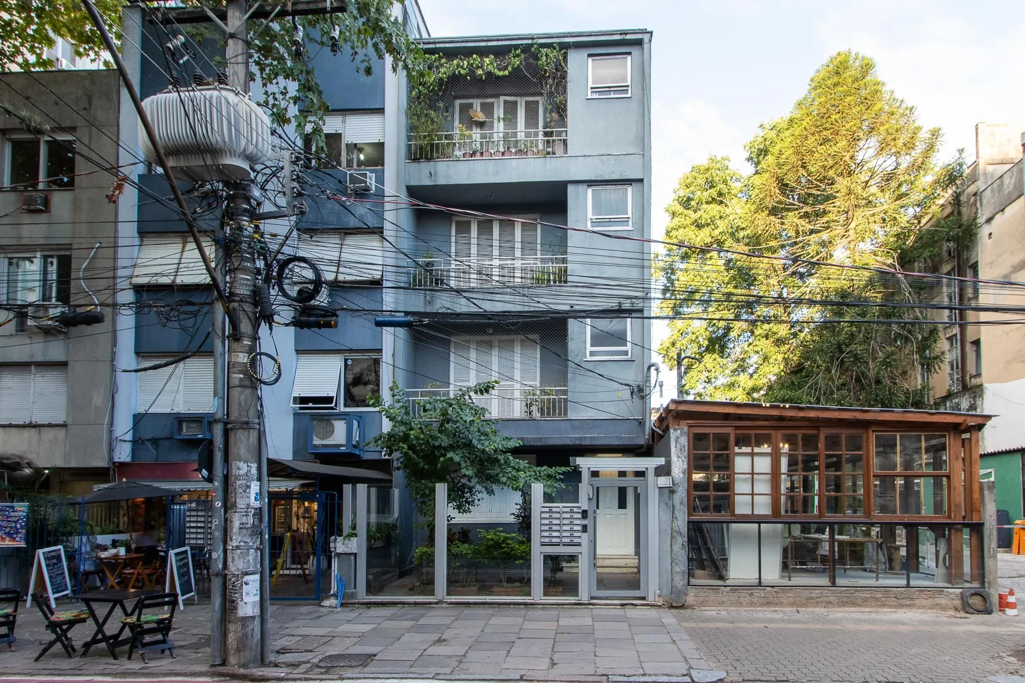 Imagem Apartamento Semi-mobiliado de 2 Quartos no Bairro Bom Fim