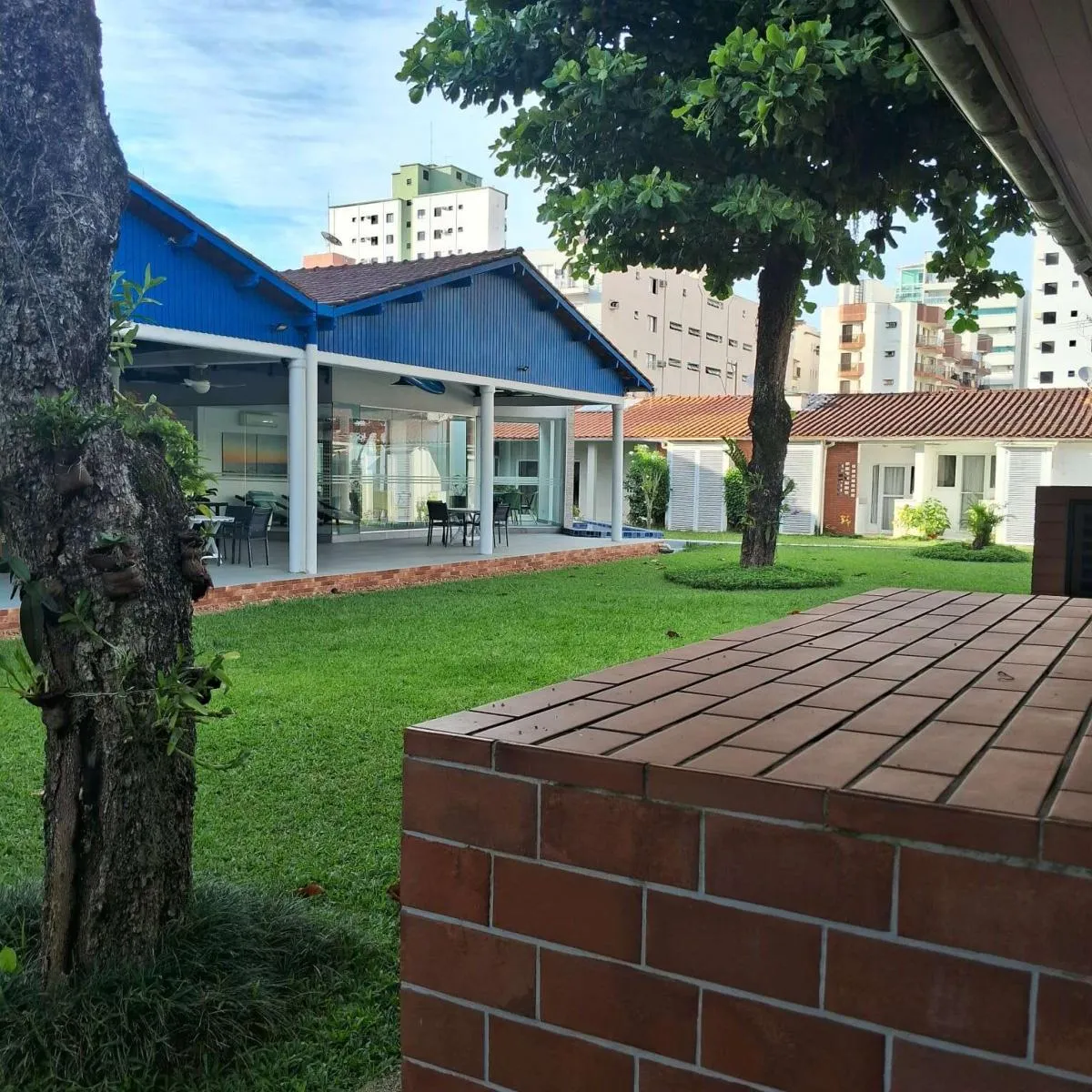 Imagem Casa à venda em Guarujá, Enseada, com 1 quarto, com 70 m2, Condomínio Mandaguari