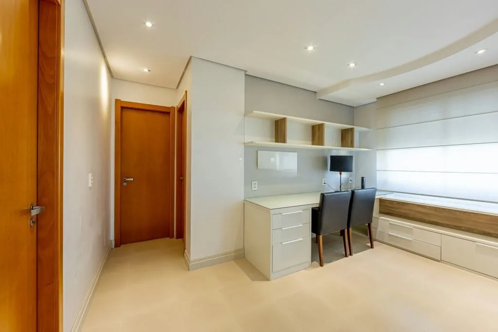 Imagem Apartamento 3 Dorm com Escritório e 2 Vagas