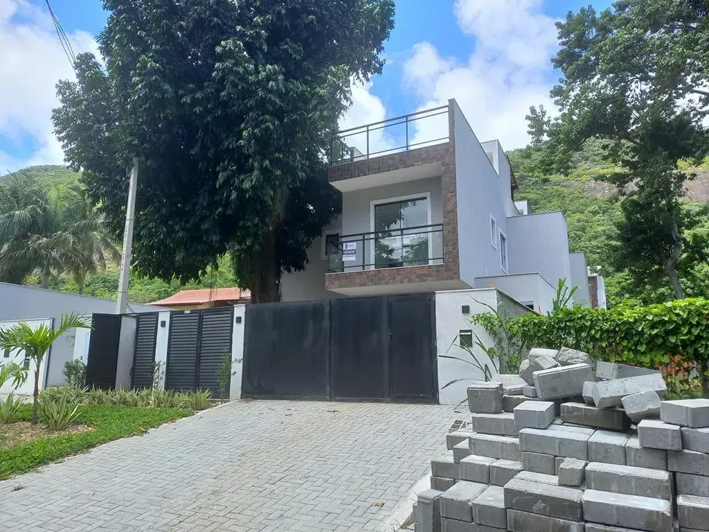 Imagem Casa de Condomínio com 3 Quartos à Venda, 150 m² em Itaipu - Niterói