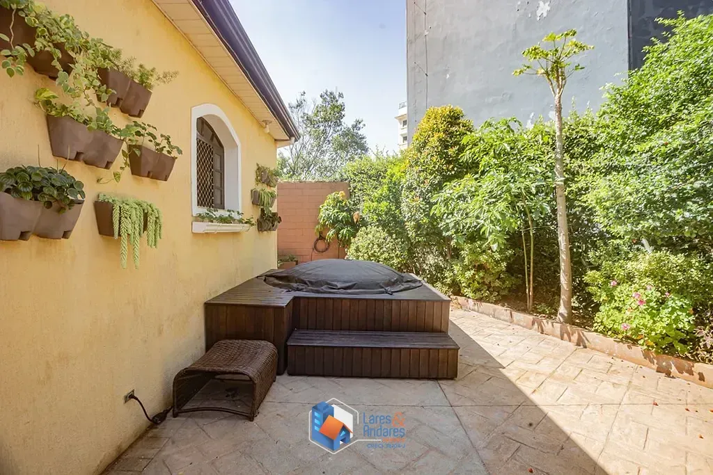 Imagem Casa à venda 6 Quartos 1 Suite 4 Vagas 362M² Vila Deodoro São Paulo - SP