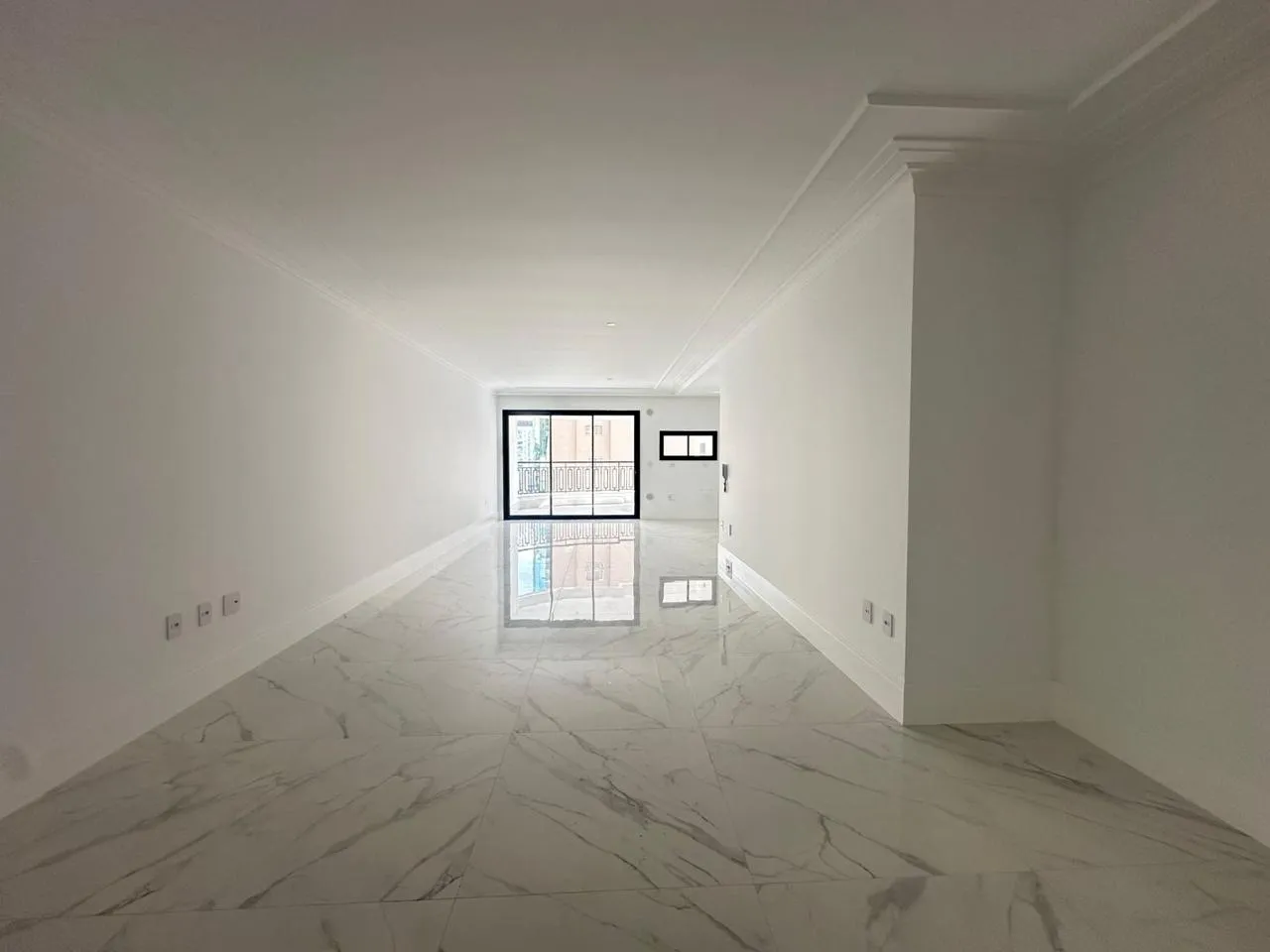Imagem Apartamento à venda com 185m2 por R$ 2.500.000,00