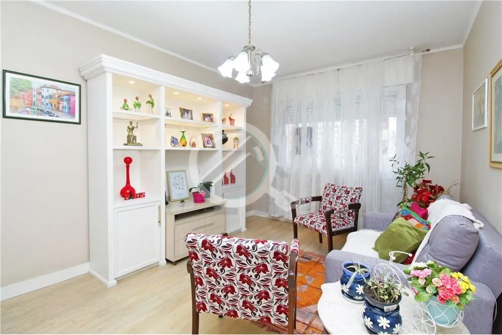 Imagem Venha conhecer este incrível apartamento semimobiliado, arejado e com ventilação natural! São tr...