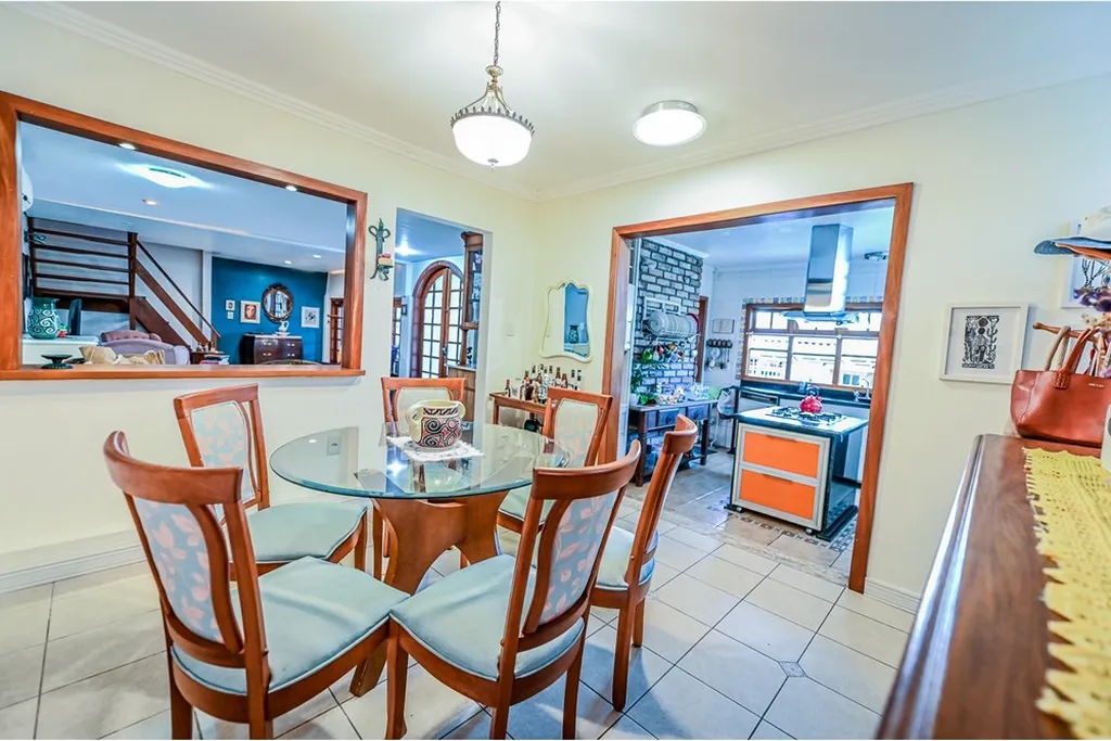 Imagem Casa de Condomínio em Santa Tereza