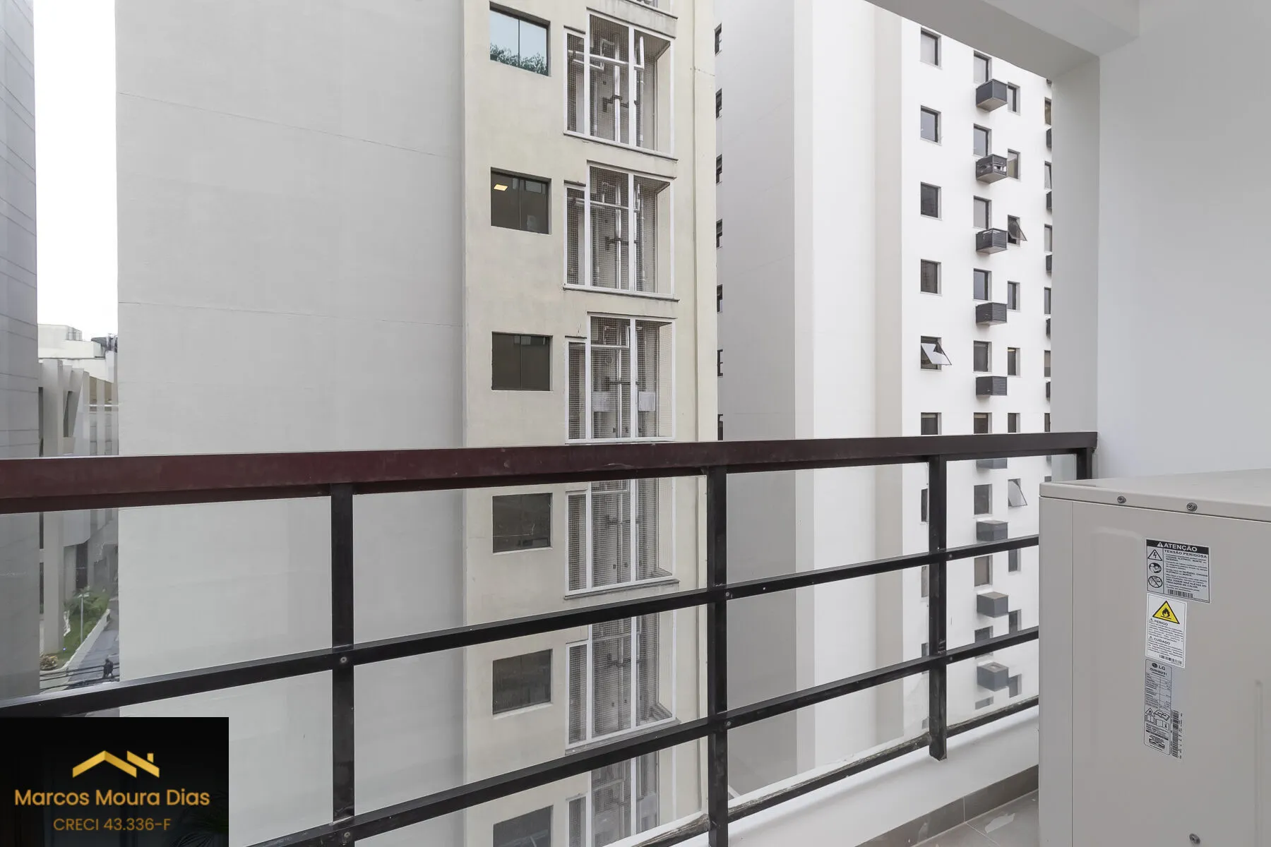 Imagem Apartamento 3 Dormitórios 1 Suíte 2 Vagas na Vila Olímpia Reformado