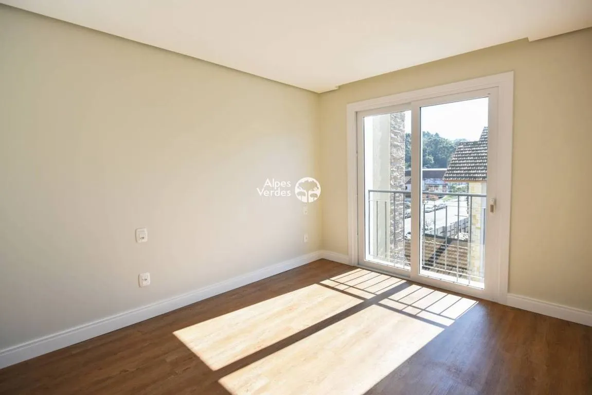 Imagem Vende-se Apartamento em Gramado, Centro, com 2 quartos