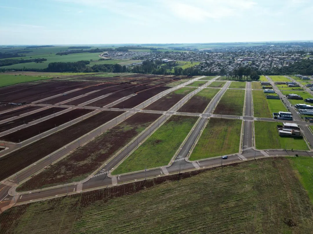 Imagem Terreno em Cascavel com infraestrutura completa - Oportunidade de investimento! Bairro Brazmadeira - Cascavel