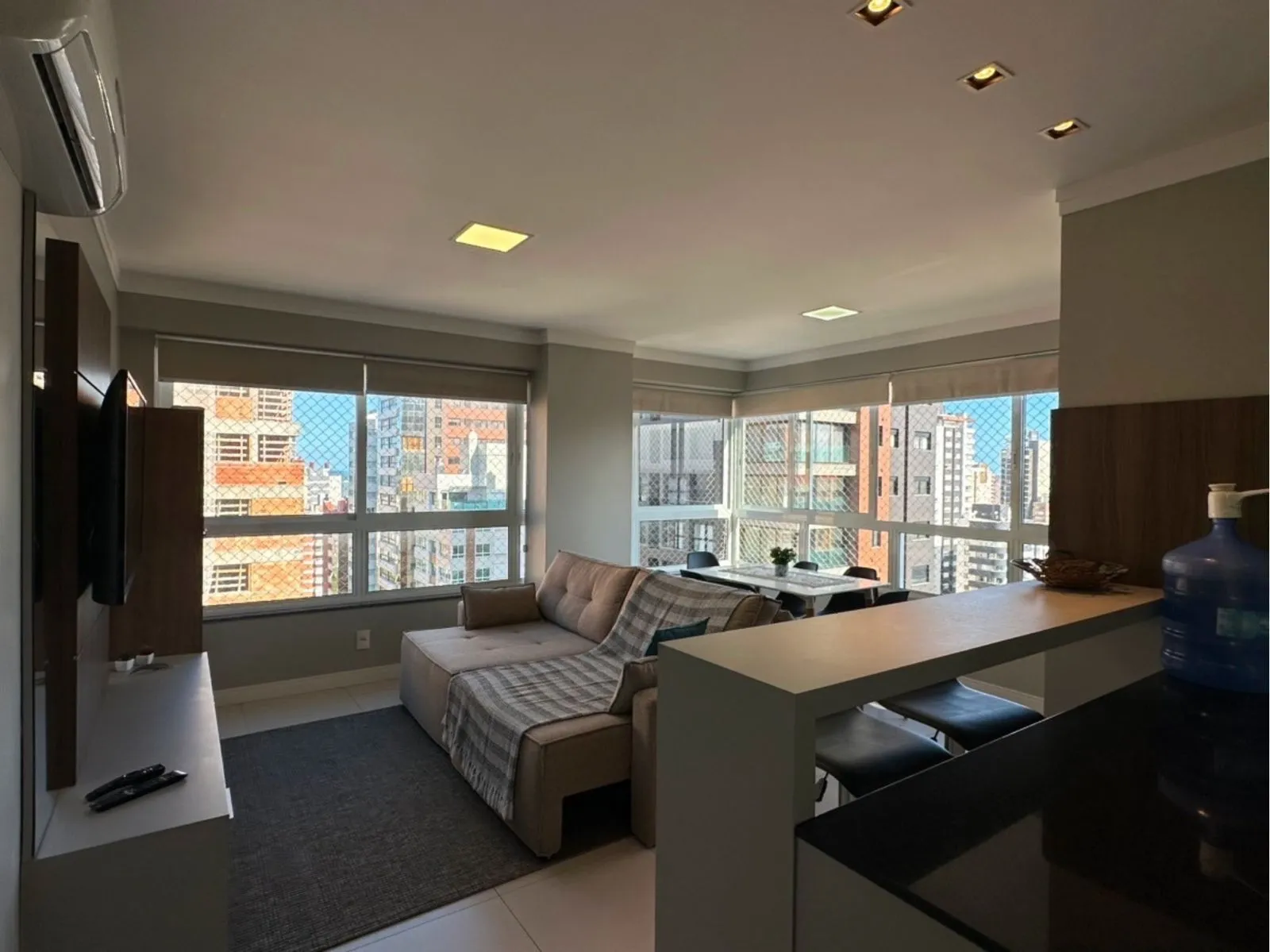 Imagem Apartamento à venda em Torres, Centro, com 2 quartos, 70m2
