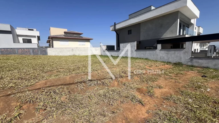 Imagem Terreno à Venda 250m² Leve aclive Pronto para construir - Bairro Floresta