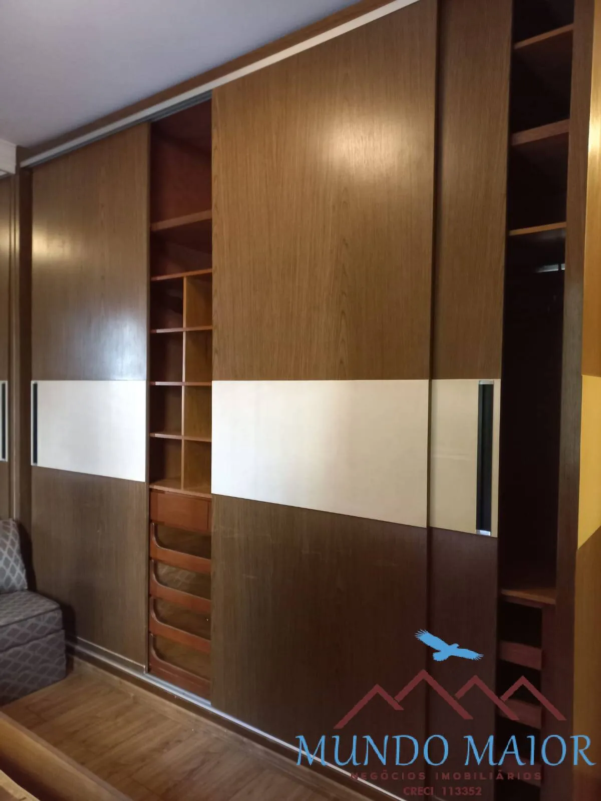 Imagem Apto com 3 Quartos e 4 banheiros à Venda, 158 m² - Praia do Gonzaga!!