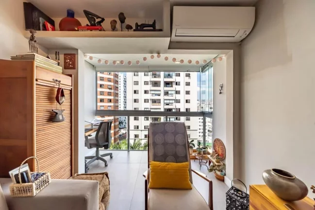 Imagem Apartamento à venda na Vila Nova Conceição com 3 quartos sendo 2 suítes, 2 salas, 3 banheiros, 2 vagas, 95m².