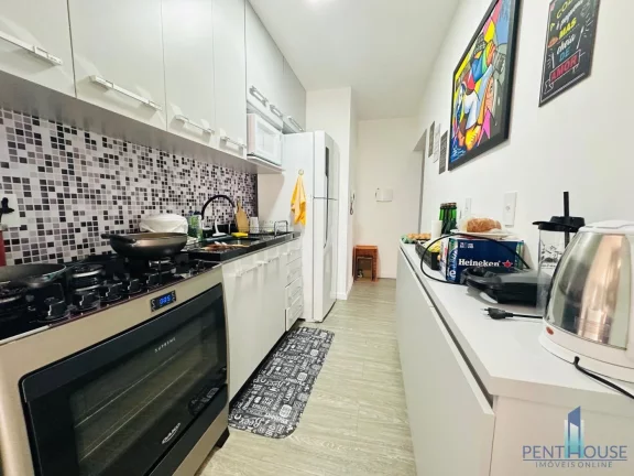 Imagem Apartamento com Terraço para Venda em Balneário Camboriú, CENTRO, 2 dormitórios, 1 banheiro, 1 vaga