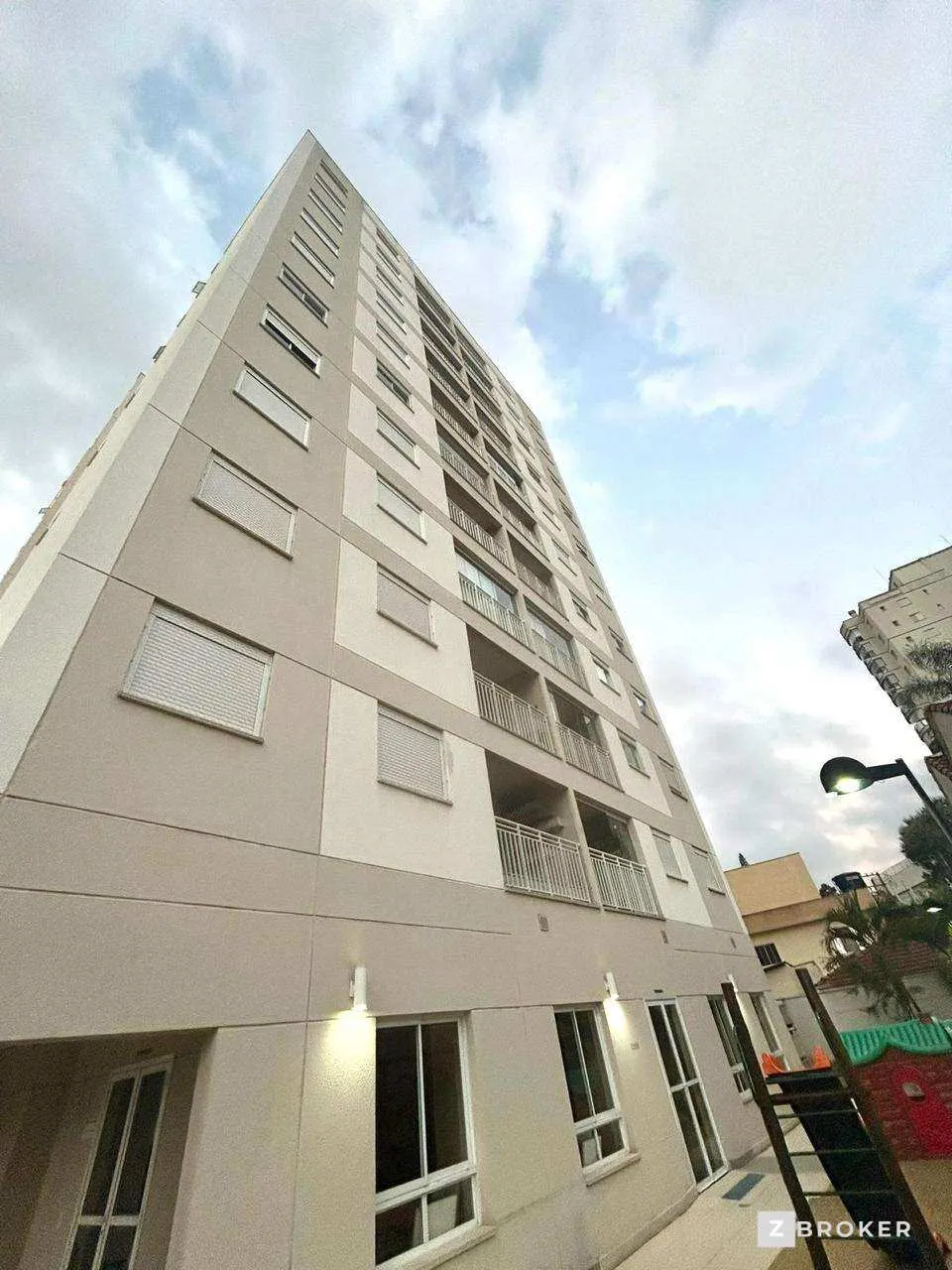 Imagem Apartamento para alugar em São Paulo, Vila Pereira Barreto, com 2 quartos, 60m2