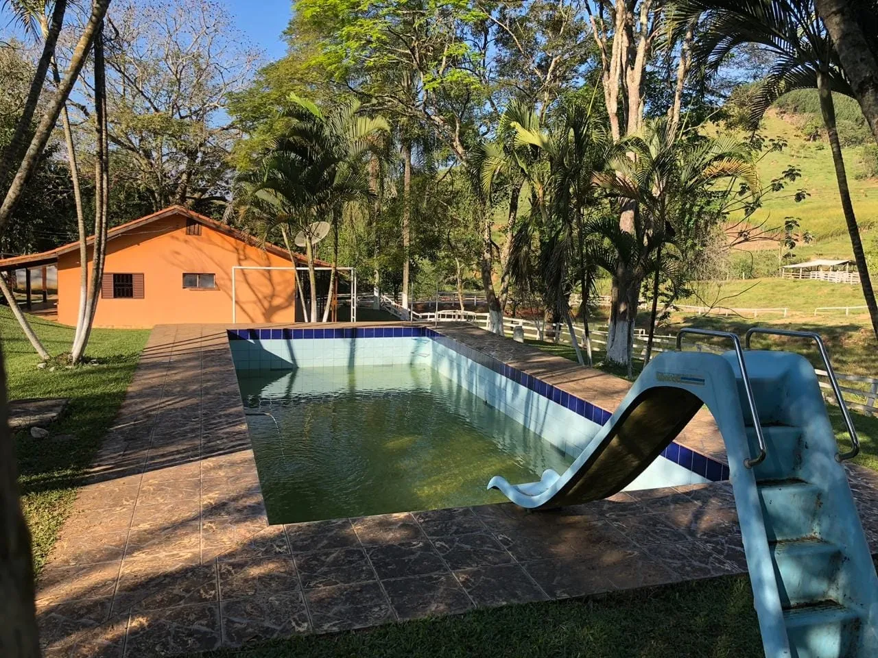 Imagem Chácara à venda 3 Quartos, 1 Suite, 110000M², Zona Rural, Roseira - SP