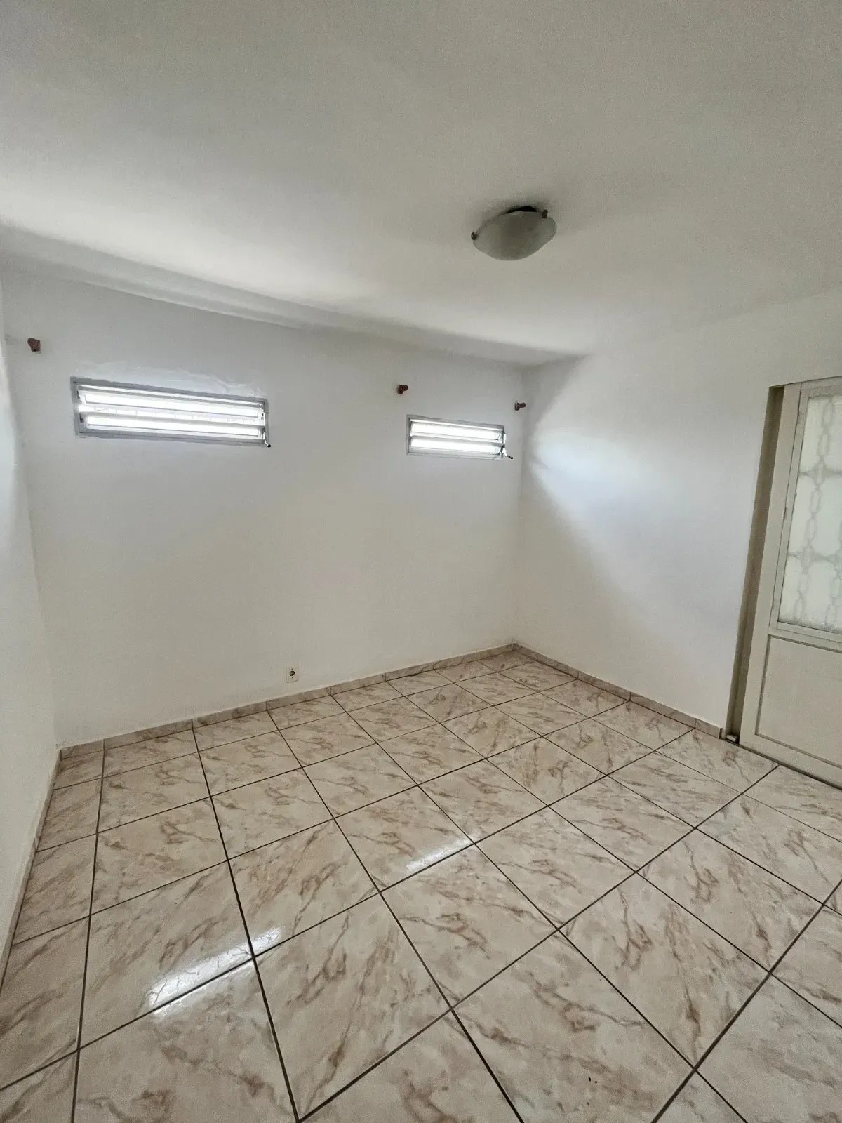 Imagem Casa com 3 Quartos à Venda, 350 m² em Vila Yara - Osasco