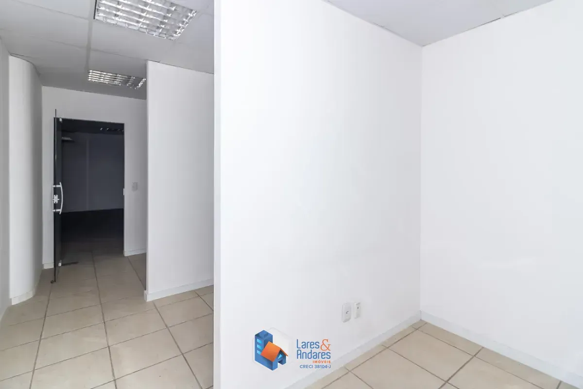 Imagem Conjunto comercial para venda e locação em República, 162m²