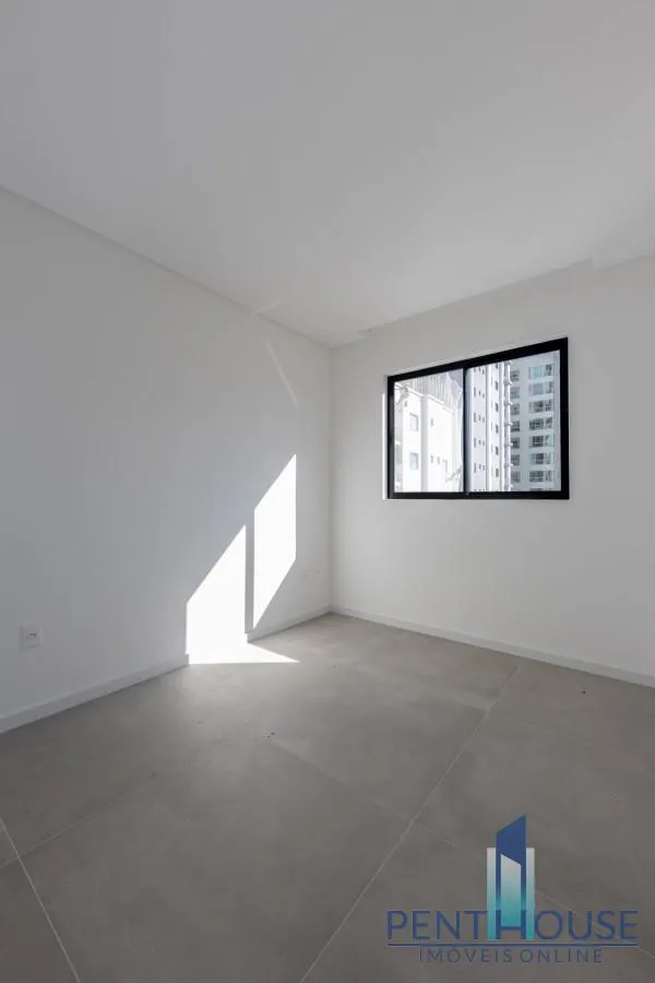 Imagem Apartamento Zona Central para Venda em Balneário Camboriú, CENTRO, 4 dormitórios, 3 suítes, 4 banheiros, 3 vagas