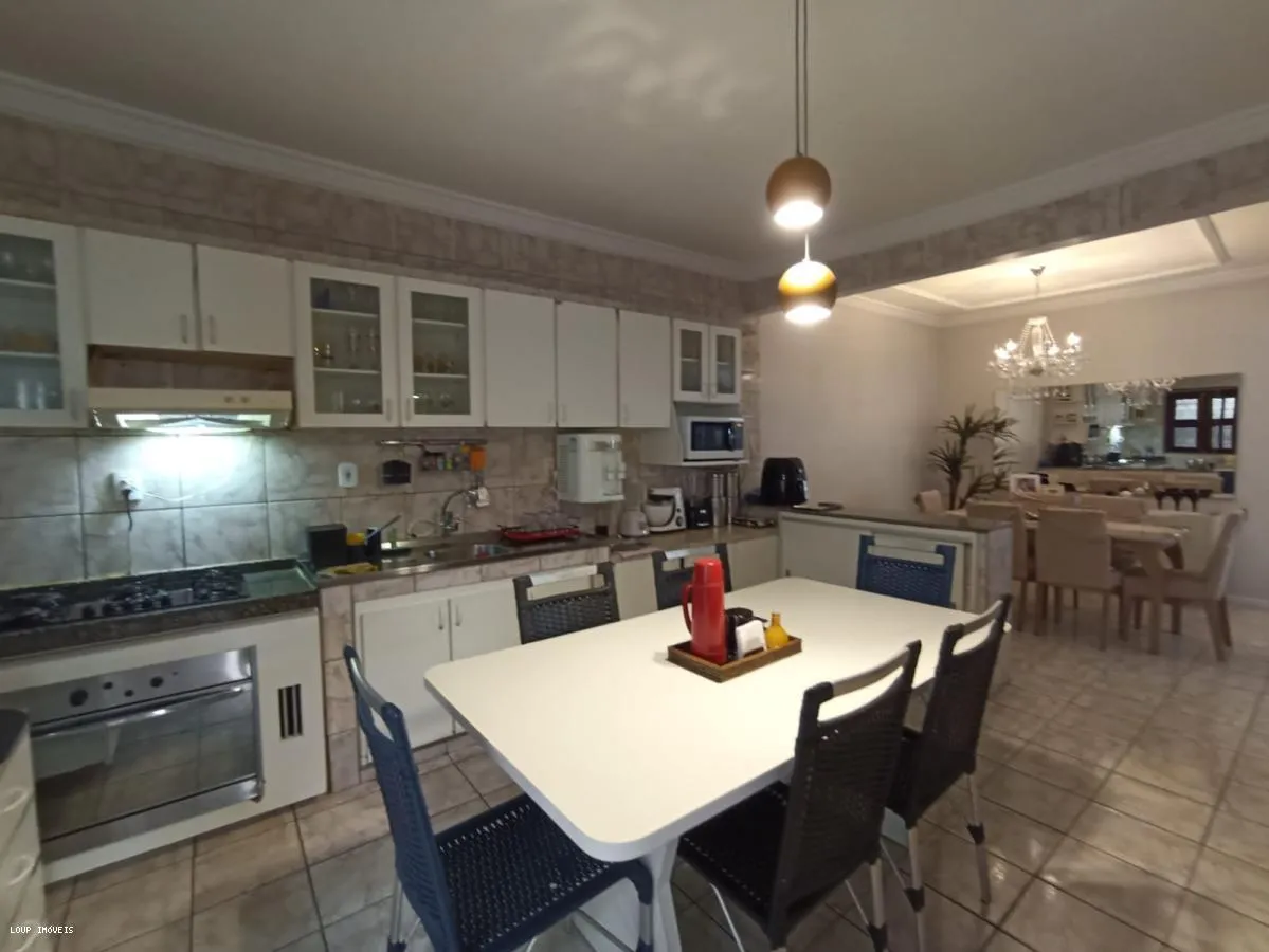 Imagem Casa para Venda em Fortaleza, São Gerardo, 5 dormitórios, 4 suítes, 5 banheiros, 5 vagas