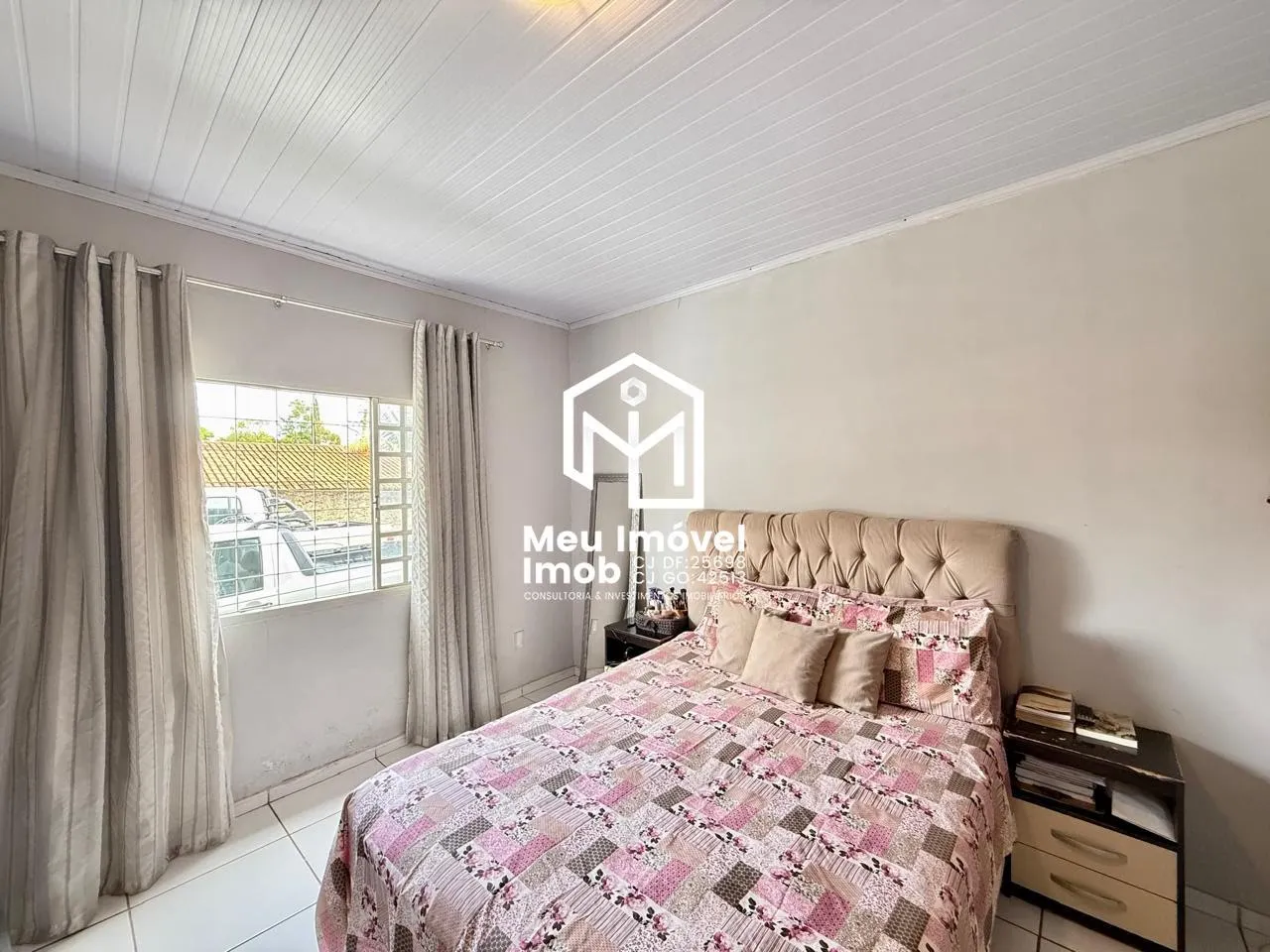 Imagem Casa 2 Quartos 1 Suíte 6 Vagas 95m² Arniqueiras/DF