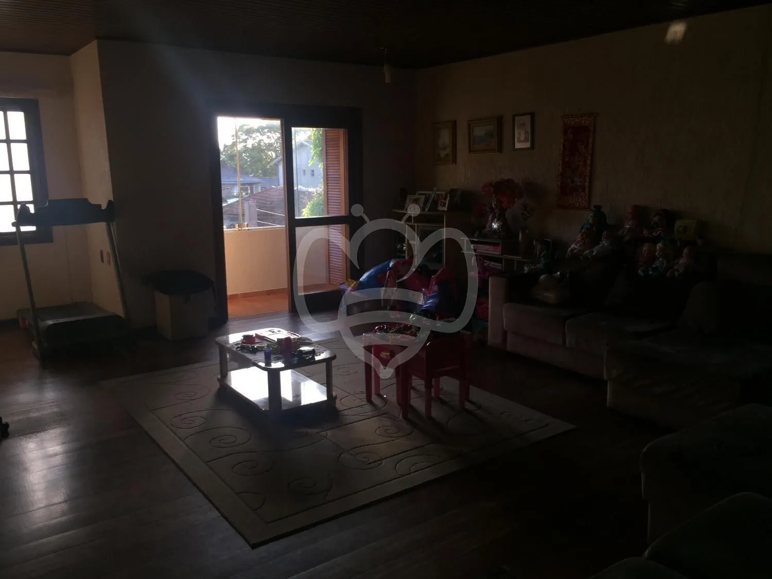 Imagem Casa para Venda - 265m², 4 dormitórios, 5 vagas -