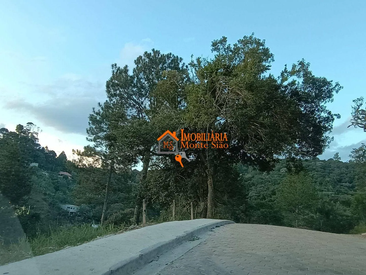 Imagem Terreno à venda, 1000 m² por R$ 490.000 - Água Azul - Guarulhos/SP