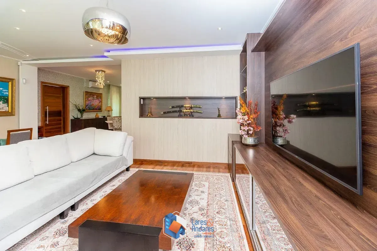 Imagem Casa para venda em Planalto Paulista com 3 quartos, sendo 1 suíte, 320m²