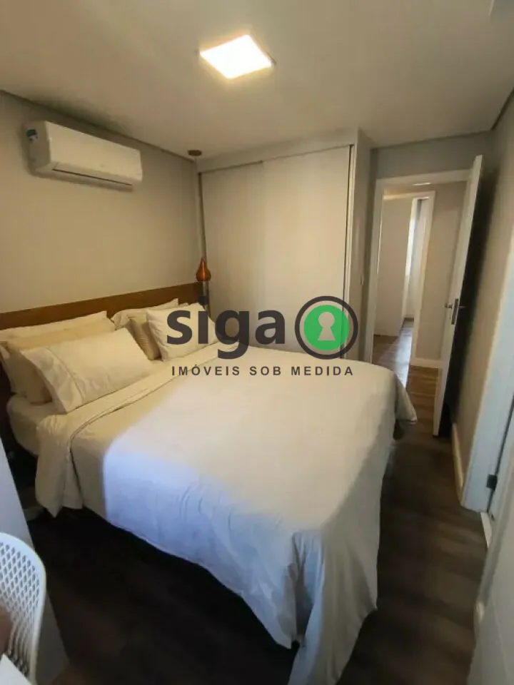 Imagem Casa sofisticada com jacuzzi privativa e acabamento contemporâneo.