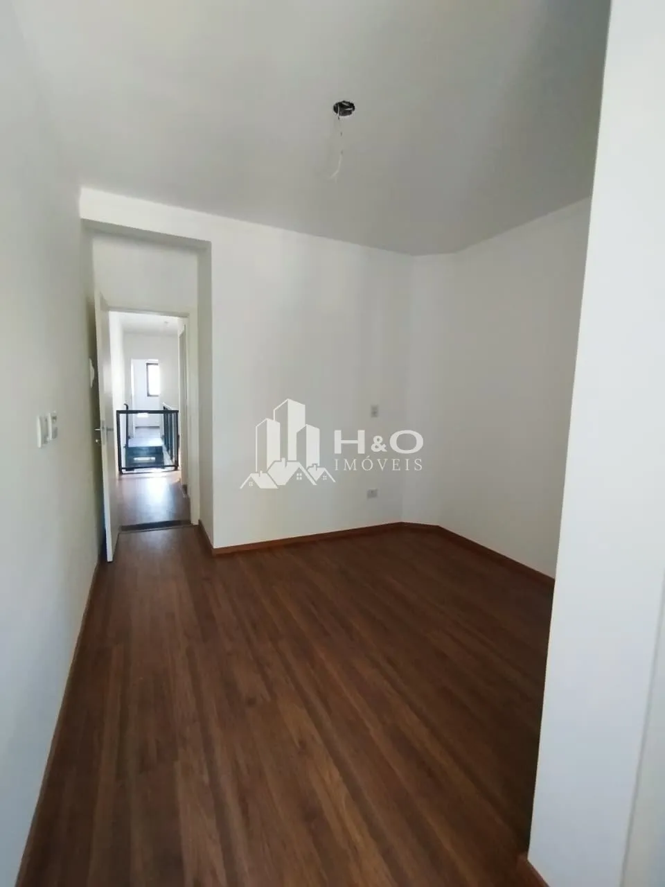 Imagem SOBRADO NOVO À VENDA - JARDIM TRÊS MARIAS/ PATRIARCA