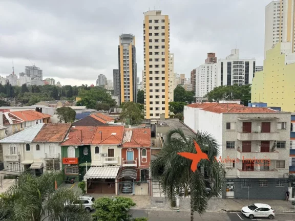 Imagem Aluguel de Apartamento semimobiliado em Pinheiros, São Paulo-SP: 2 Suítes, 1 Sala, 3 Banheiros, 2 Vagas de Garagem, 90m².