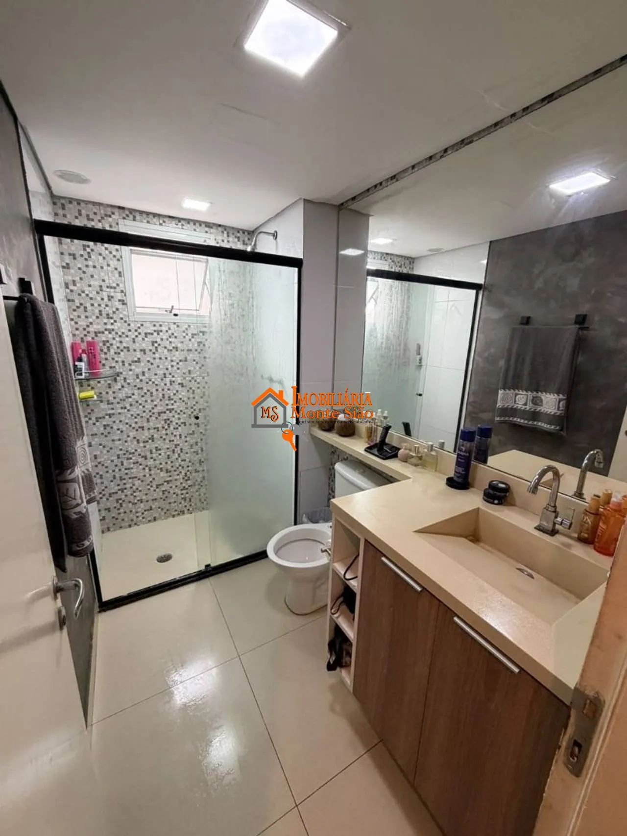 Imagem Apartamento com 2 dormitórios à venda, 43 m² por R$ 330.000,00 - Cocaia - Guarulhos/SP