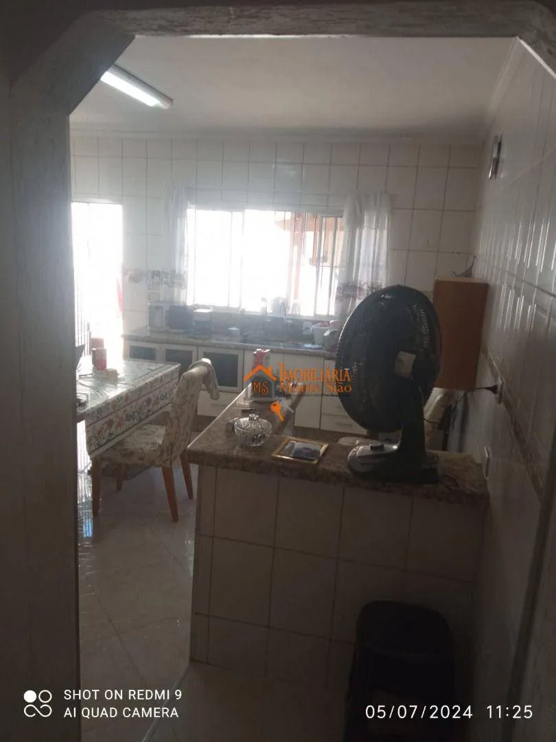 Imagem Casa com 4 dormitórios à venda, 250 m² por R$ 900.000,00 - Jardim Santa Bárbara - Guarulhos/SP